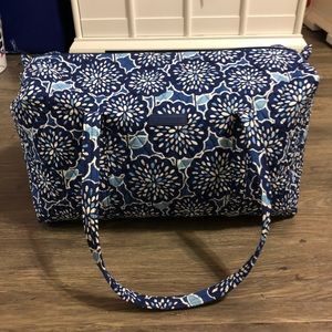 Large Vera Bradley duffle
